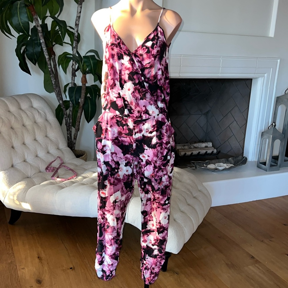 Parker Jumper. Floral. SZ SMALL